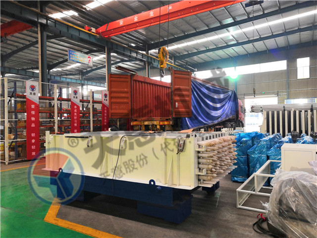 天意國際年產(chǎn)40萬平方輕質墻板生產(chǎn)線啟運約旦